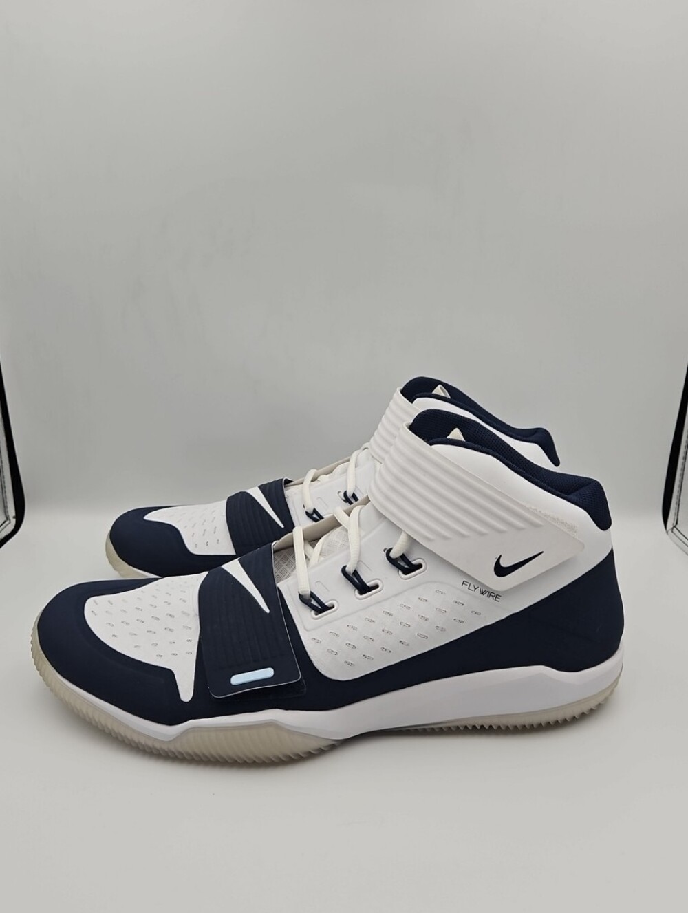 Nike White and Navy Men's Mid-Top Athletic Sneakers